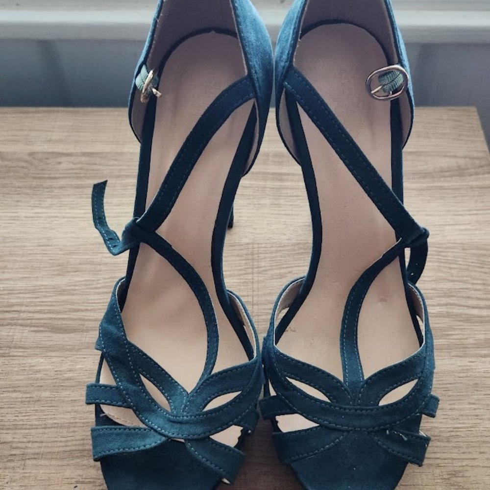Charlotte Russe Heel